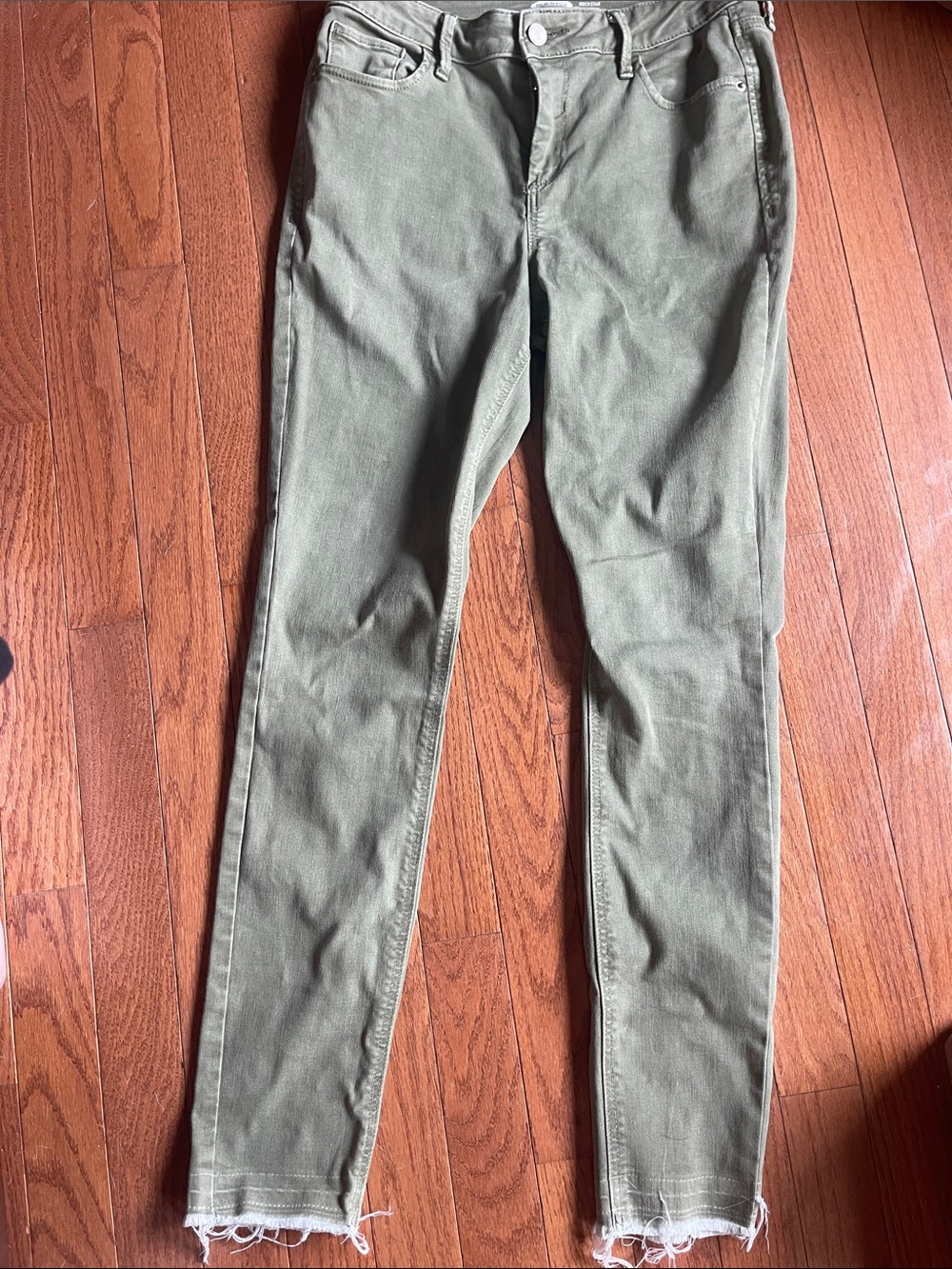 Olive Green Skinny Jeans with Frayed Hem